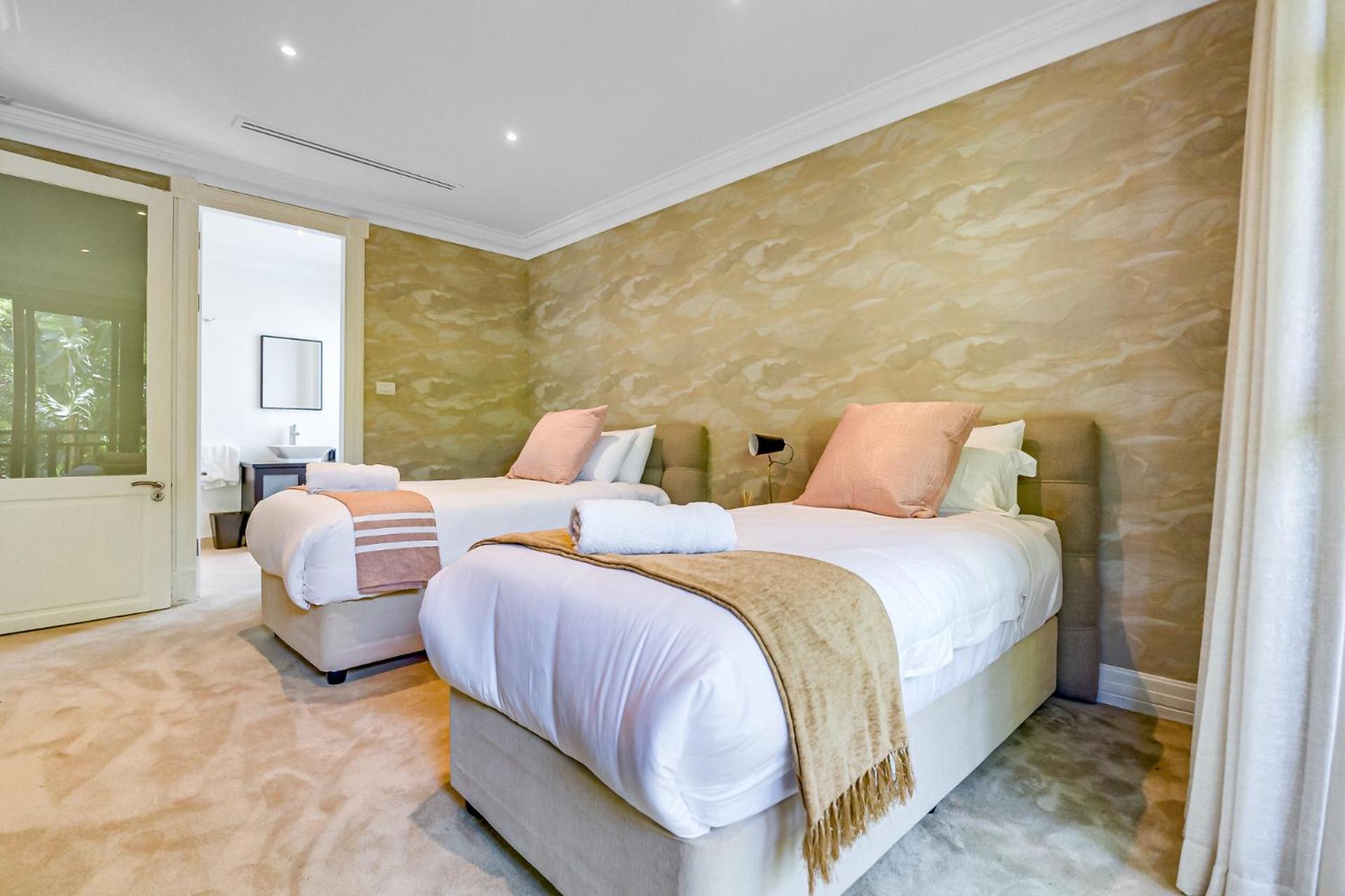 Phezulu 2, Zimbali Estate By Euphoric Leisure